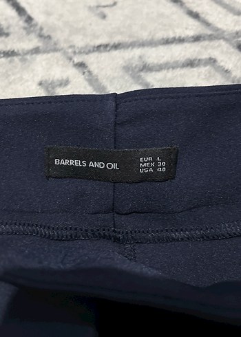 Diğer Kadın Lacivert Kemerli Kumaş Pantolon