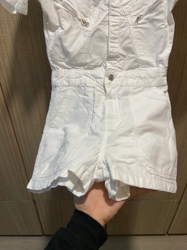 Düğmeli Beyaz Kısa Kollu Kadın Tulum - Görsel 3