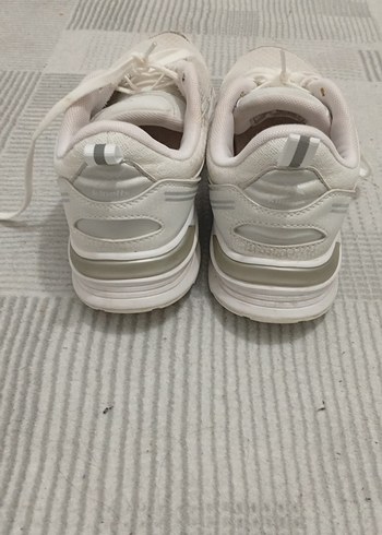 Beyaz Bağcıklı Kadın Spor Ayakkabı - Görsel 4