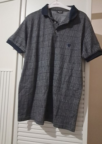 Düğmeli Gri Denim Kısa Kollu Tişört