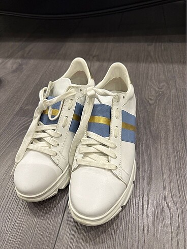 Vakko sneakers