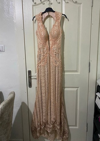 Dantel İşlemeli V Yakalı Uzun Abiye Elbise - Görsel 2