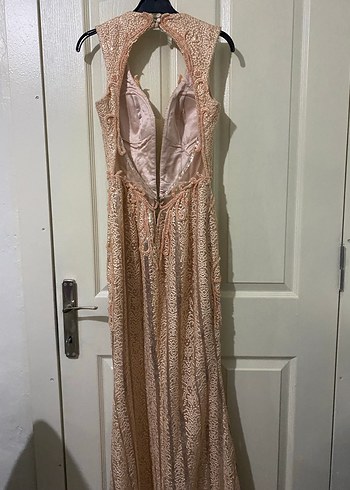 Dantel İşlemeli V Yakalı Uzun Abiye Elbise - Görsel 6