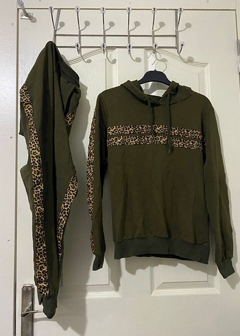 Haki 
Kapüşonlu Yılan Desenli Sweatshirt - Görsel 5