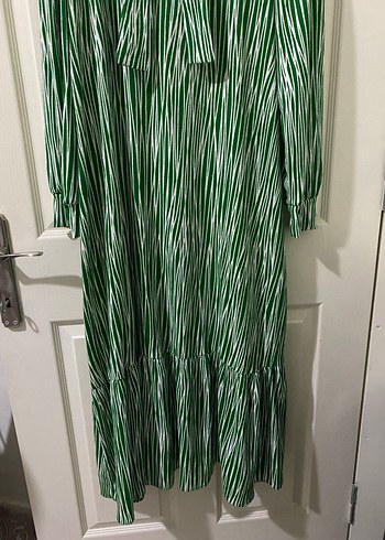 Yeşil Zebra Desenli Uzun Elbise - Görsel 2