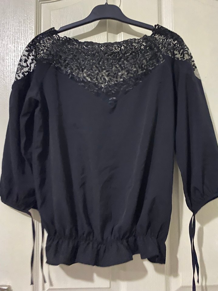 Dantel Detaylı Siyah Uzun Kollu Kadın Bluz - Görsel 2