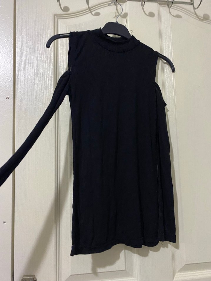 Yüksek Yakalı Siyah Bluz - Görsel 2