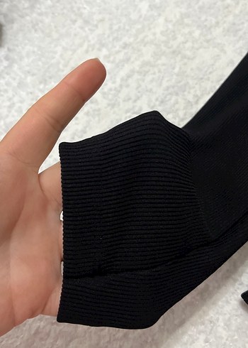 Siyah V Yaka Uzun Kollu Kadın Bluz - Görsel 3