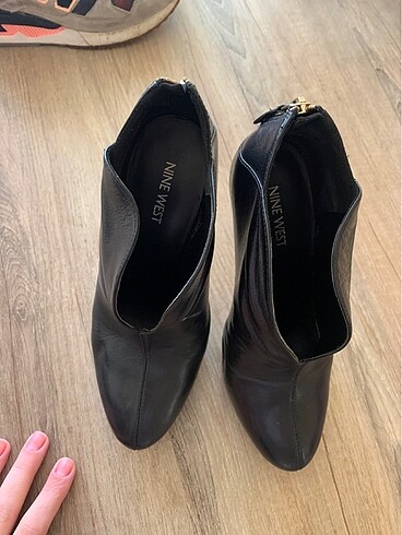 37 Beden siyah Renk Nine west topuklu bobet