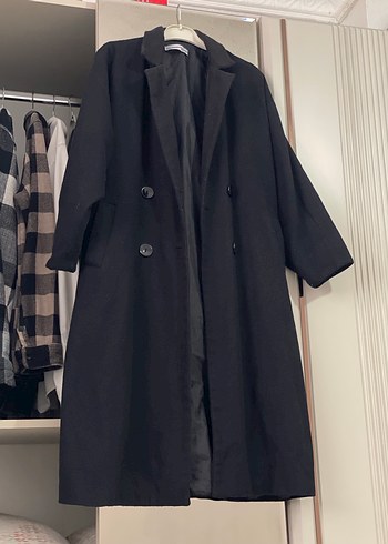 Siyah Düğmeli Uzun Kaban - Görsel 2