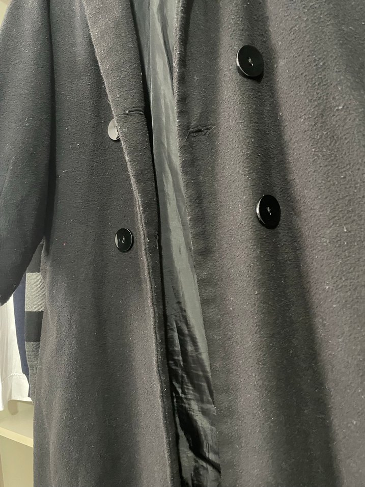 Siyah Düğmeli Uzun Kaban - Görsel 4