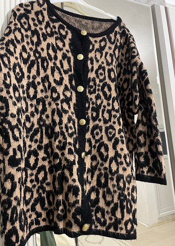 Düğmeli Leopar Desenli Bohem Kadın Hırka - Görsel 2