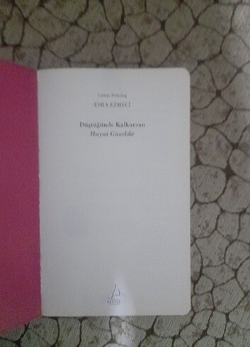  Esra Ezmeci Düştüğünde Kalkarsan Hayat Güzeldir 