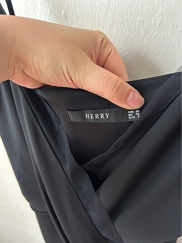 m Beden Siyah Midi Abiye Henry