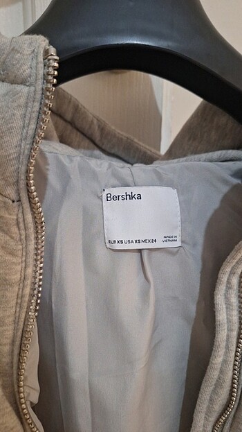 xs Beden Bershka Mont