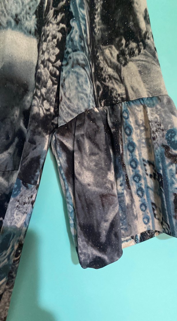 Gri Desenli Gotik Tunik - Görsel 3