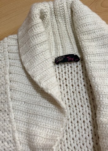 Beyaz Örgü Kadın Hırka - Görsel 3