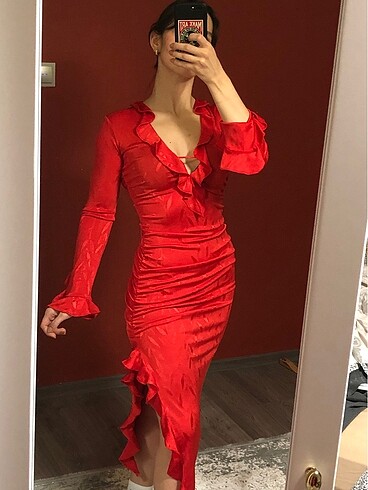 Zara Jakarlı Kırmızı Elbise