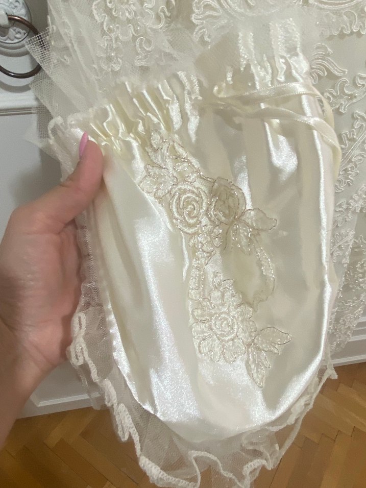 Dantel Detaylı Beyaz Uzun Balık Gelinlik - Görsel 5