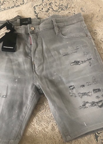 Gri Yırtık Detaylı Loose Fit Denim Şort - Görsel 3