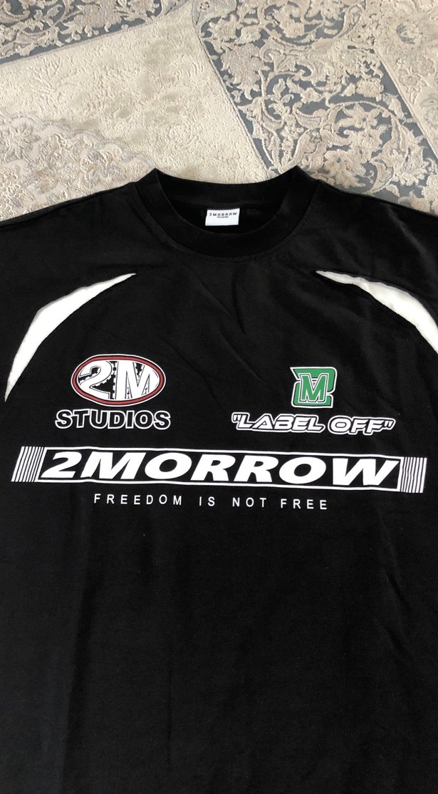 Siyah Baskılı Erkek Tişört - Görsel 2