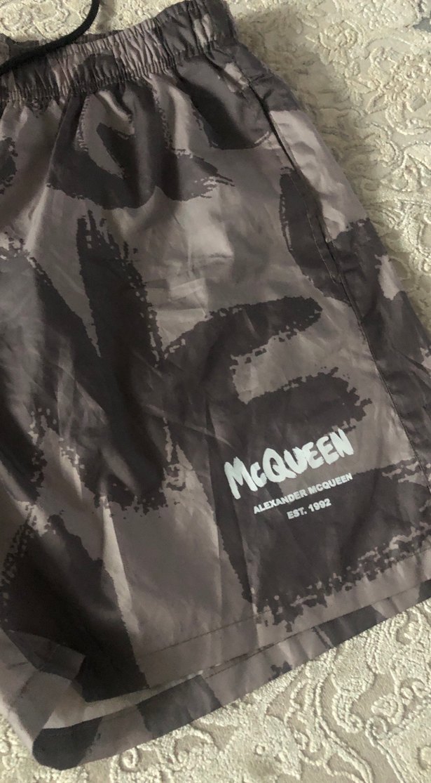 Gri Kamuflaj Desenli Erkek Mini Şort - Görsel 2