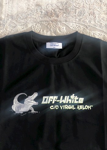 Siyah Baskılı Erkek Tişörtiki kol altı61 boyu76 cm - Görsel 2