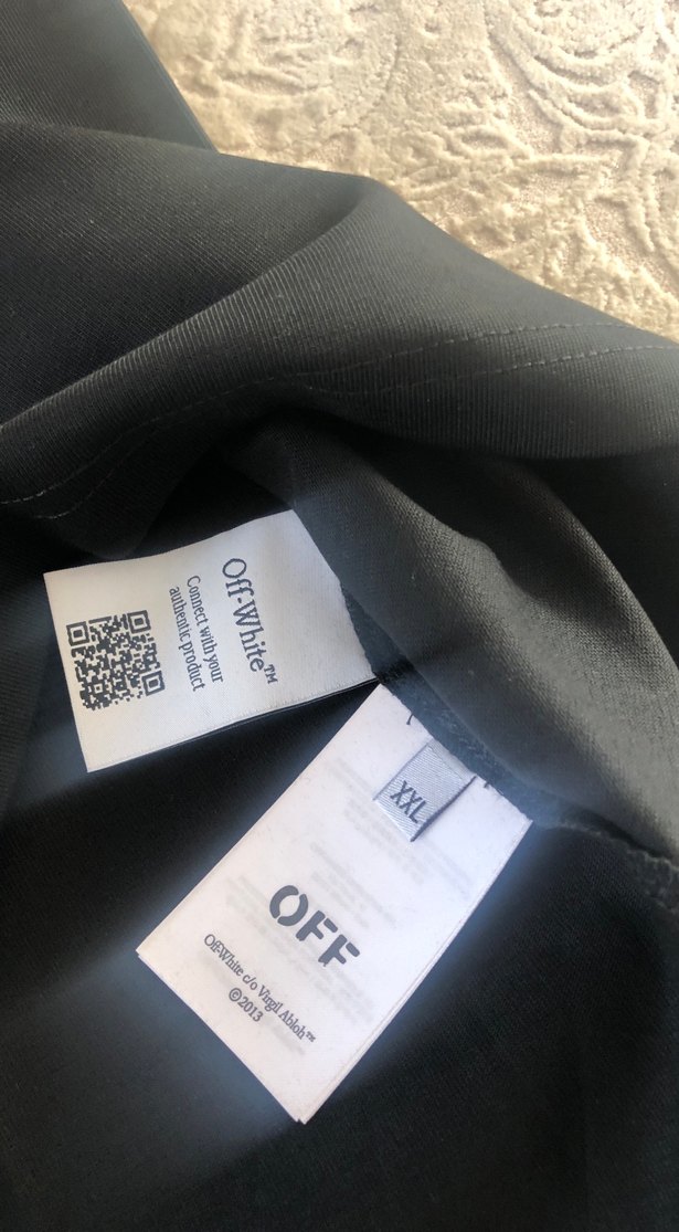 Siyah Baskılı Erkek Tişörtiki kol altı61 boyu76 cm - Görsel 3