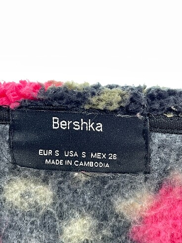s Beden çeşitli Renk Bershka Kazak / Triko %70 İndirimli.