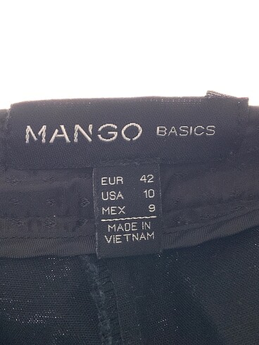 42 Beden siyah Renk Mango Kumaş Pantolon %70 İndirimli.