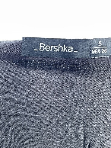 s Beden siyah Renk Bershka Bluz %70 İndirimli.