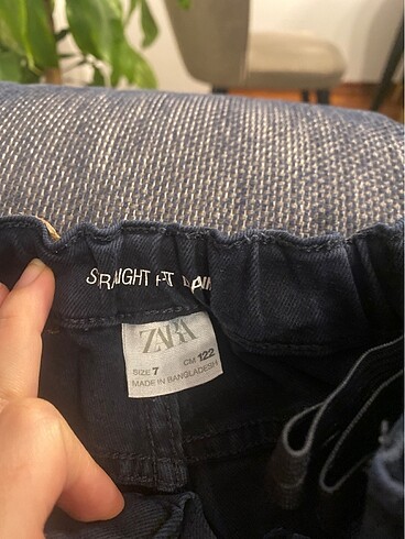 7 Yaş Beden Zara marka pantolon