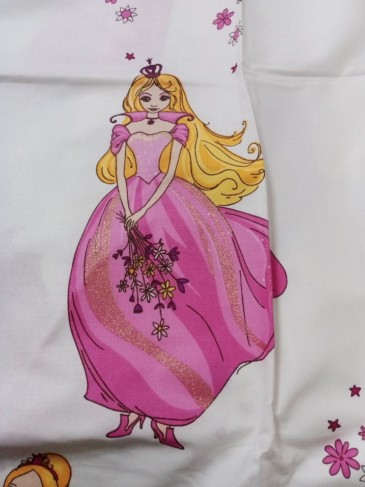 Renkli Baskılı Pembe nevresim takimi taç marka 190. 200 - Görsel 3