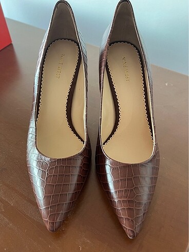 Nine West Yılan Derisi Stiletto