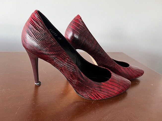 Hotiç Hotiç Kırmızı Yılan Derisi Stiletto