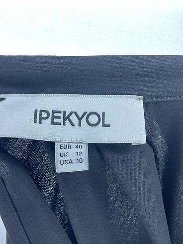 40 Beden siyah Renk ipekyol Bluz %70 İndirimli.