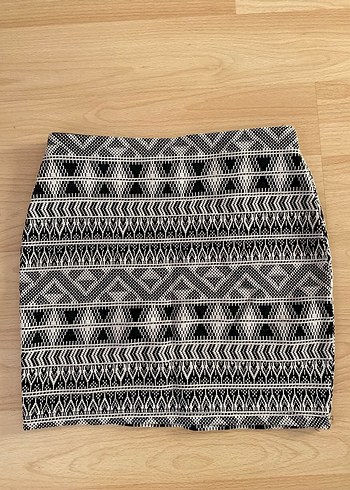 Bershka Örgü Desenli Siyah Mini Etek - Görsel 2
