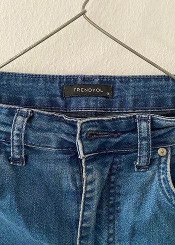 Trendyol Mavi Dar Kesim Kadın Kot Pantolon - Görsel 3