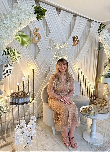 Nişan elbisesi