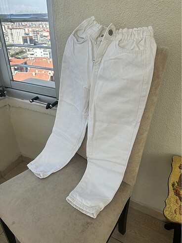 LC Waikiki LCW beyaz kız pantolon