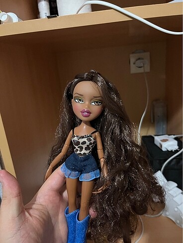 Beden Renk Bratz