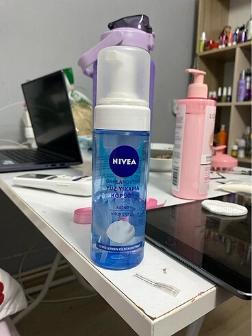 Nivea Nivea yüz yıkama köpüğü