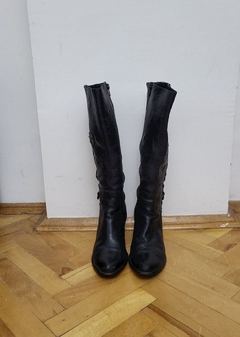 Tokalı Siyah Deri Diz Boyu Kadın Çizme - Görsel 3