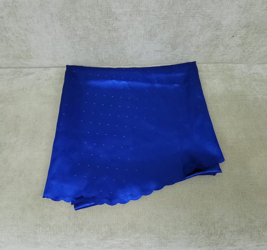 Parlak Mavi Yuvarlak Masa Örtüsü - Görsel 4