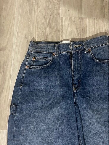 34 Beden mavi Renk BDG JORTS/ KAPRİ