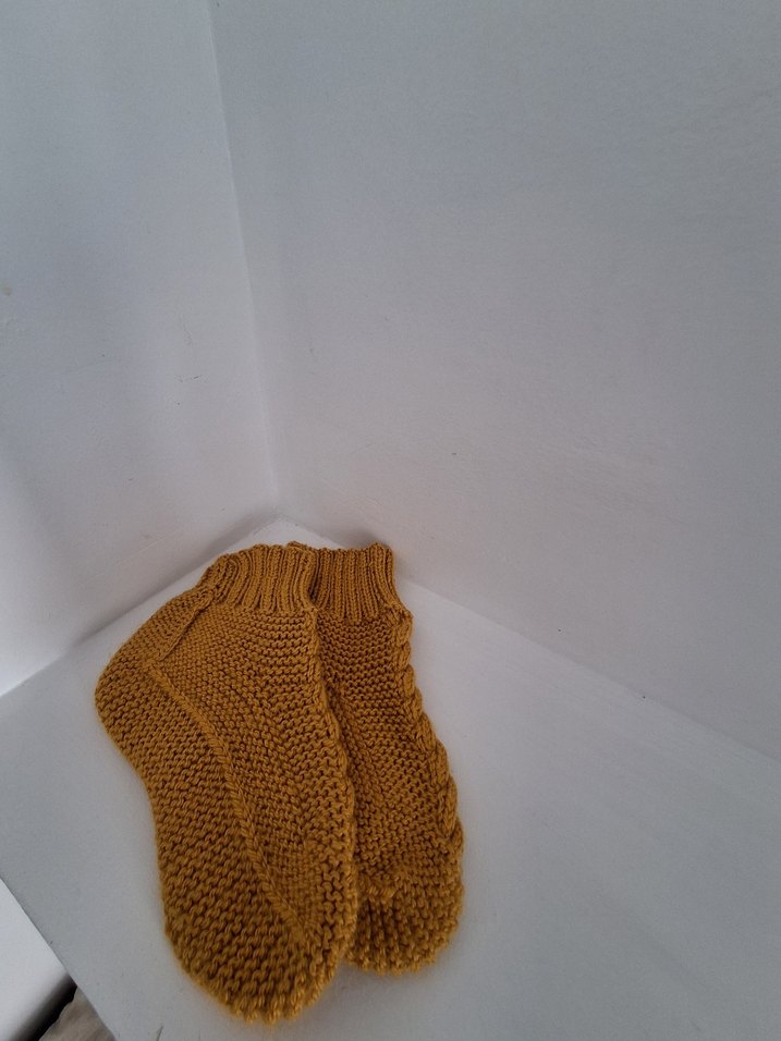 Kahverengi Örgü Patik - Görsel 3