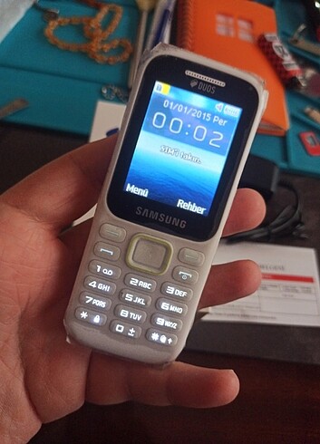 SAMSUNG TUŞLU TELEFON 