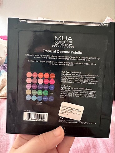 Academia Mua renkli far paleti