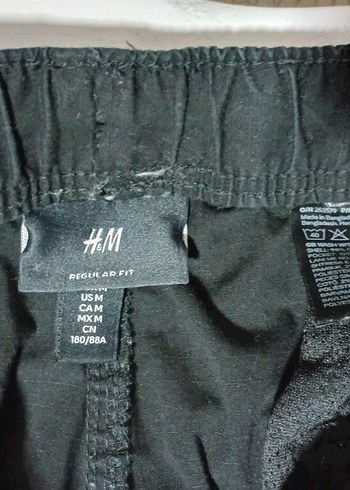 H&M Siyah Rahat Kesim Sort