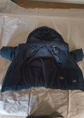 Zara Çocuk Siyah Kapüşonlu Şişme Mont - Görsel 3